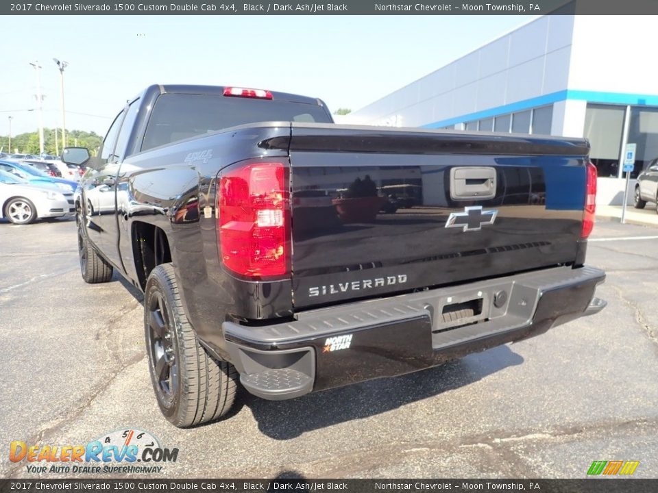 2017 Chevrolet Silverado 1500 Custom Double Cab 4x4 Black / Dark Ash/Jet Black Photo #5