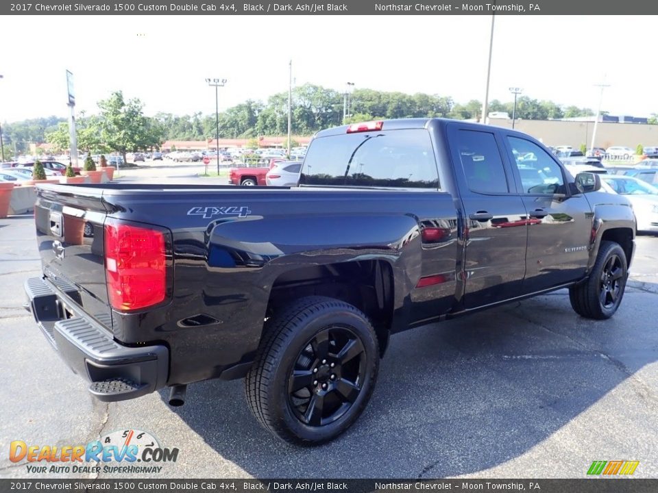 2017 Chevrolet Silverado 1500 Custom Double Cab 4x4 Black / Dark Ash/Jet Black Photo #8