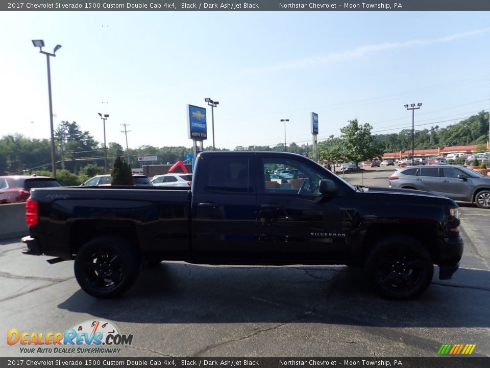 2017 Chevrolet Silverado 1500 Custom Double Cab 4x4 Black / Dark Ash/Jet Black Photo #9