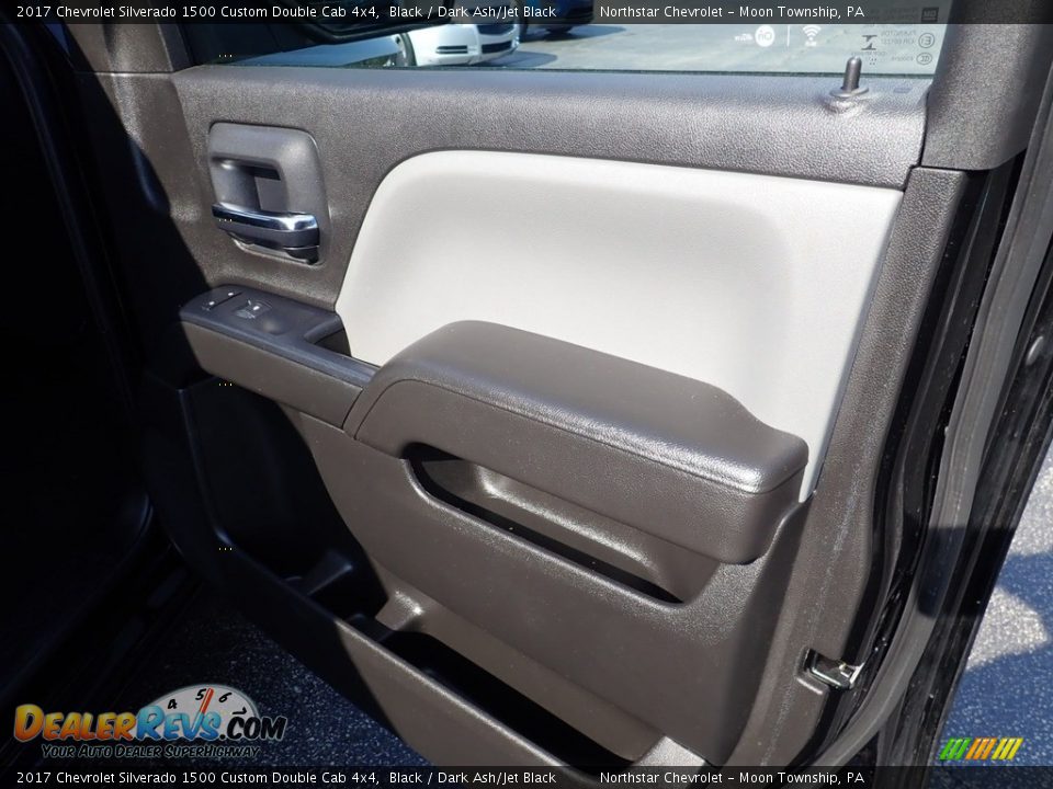 2017 Chevrolet Silverado 1500 Custom Double Cab 4x4 Black / Dark Ash/Jet Black Photo #16