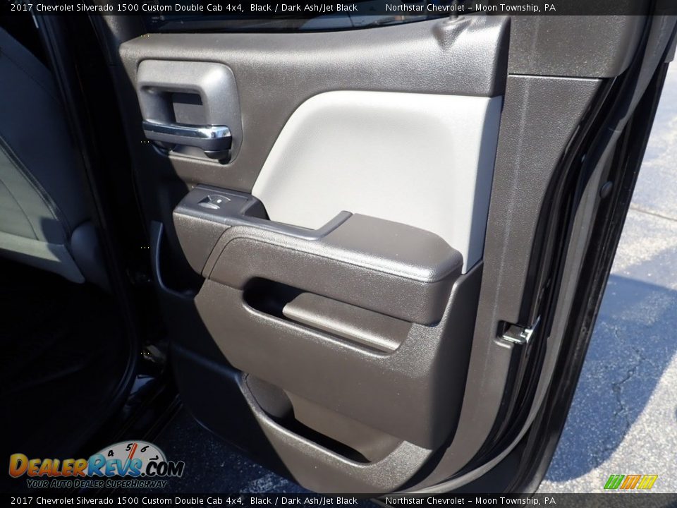 2017 Chevrolet Silverado 1500 Custom Double Cab 4x4 Black / Dark Ash/Jet Black Photo #18