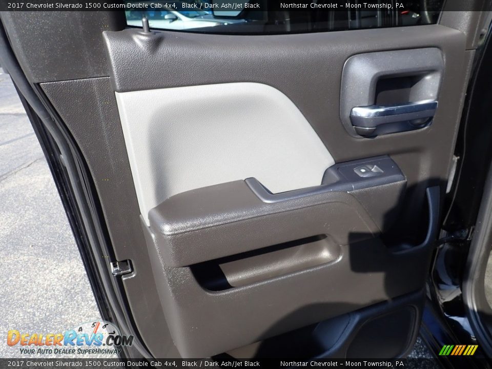 2017 Chevrolet Silverado 1500 Custom Double Cab 4x4 Black / Dark Ash/Jet Black Photo #24