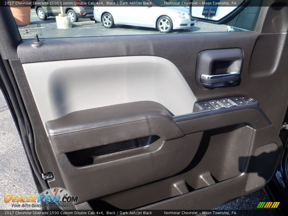 2017 Chevrolet Silverado 1500 Custom Double Cab 4x4 Black / Dark Ash/Jet Black Photo #25
