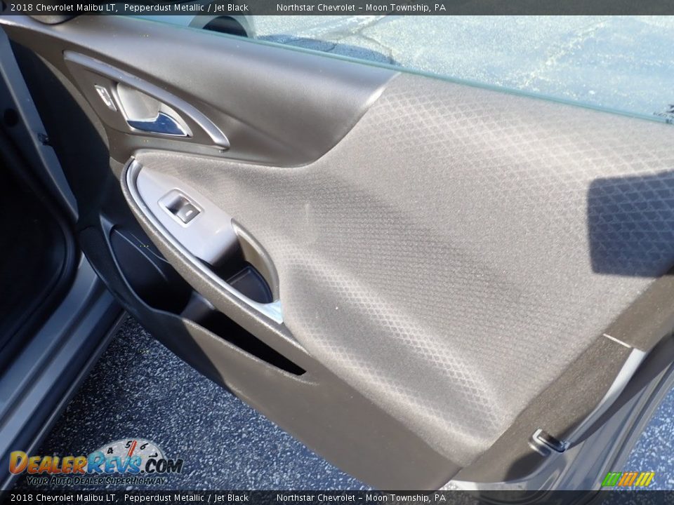 2018 Chevrolet Malibu LT Pepperdust Metallic / Jet Black Photo #17