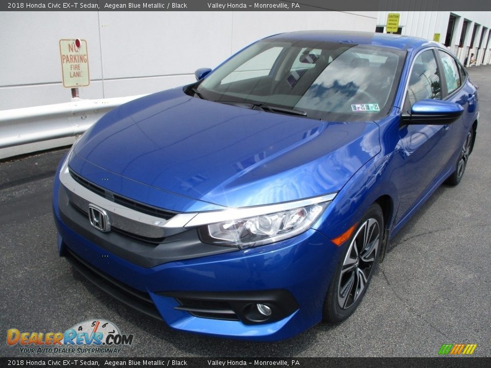 Front 3/4 View of 2018 Honda Civic EX-T Sedan Photo #9