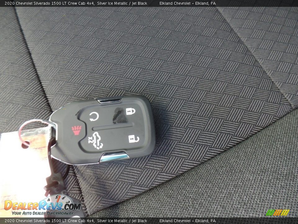 2020 Chevrolet Silverado 1500 LT Crew Cab 4x4 Silver Ice Metallic / Jet Black Photo #17