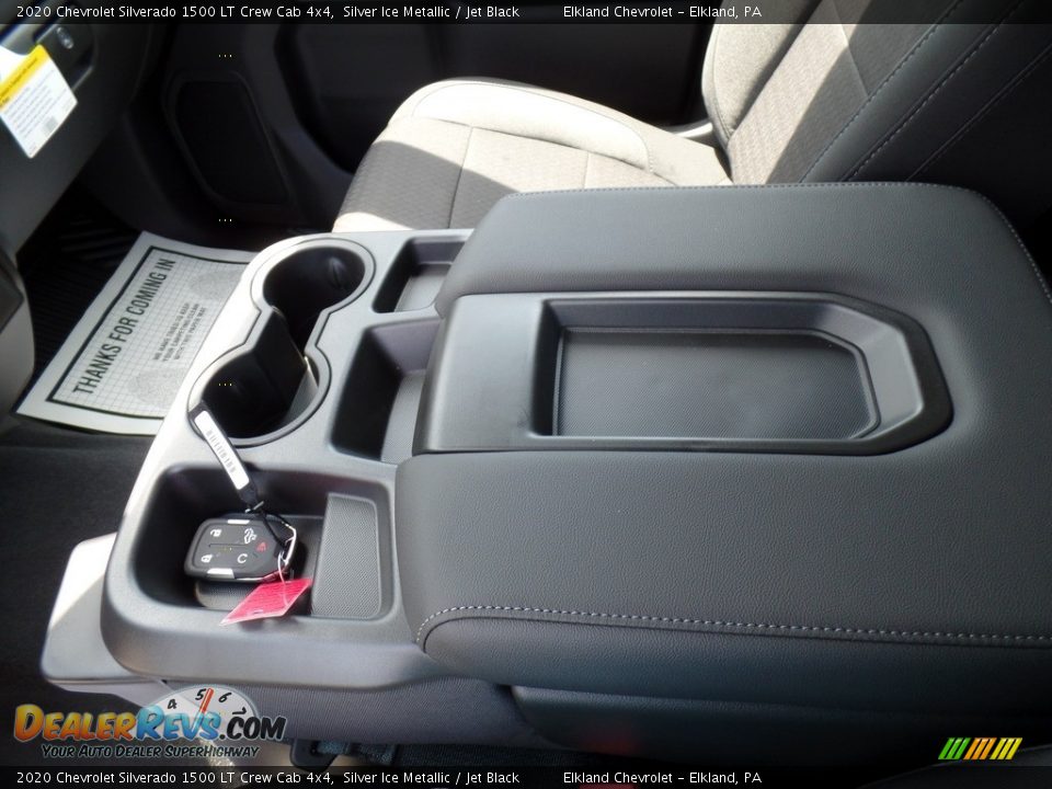 2020 Chevrolet Silverado 1500 LT Crew Cab 4x4 Silver Ice Metallic / Jet Black Photo #32