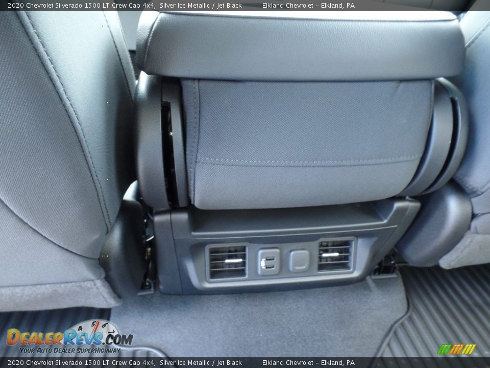 2020 Chevrolet Silverado 1500 LT Crew Cab 4x4 Silver Ice Metallic / Jet Black Photo #35