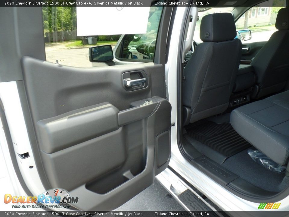 2020 Chevrolet Silverado 1500 LT Crew Cab 4x4 Silver Ice Metallic / Jet Black Photo #36
