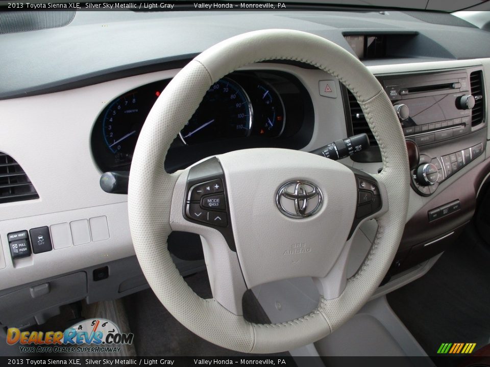 2013 Toyota Sienna XLE Silver Sky Metallic / Light Gray Photo #15