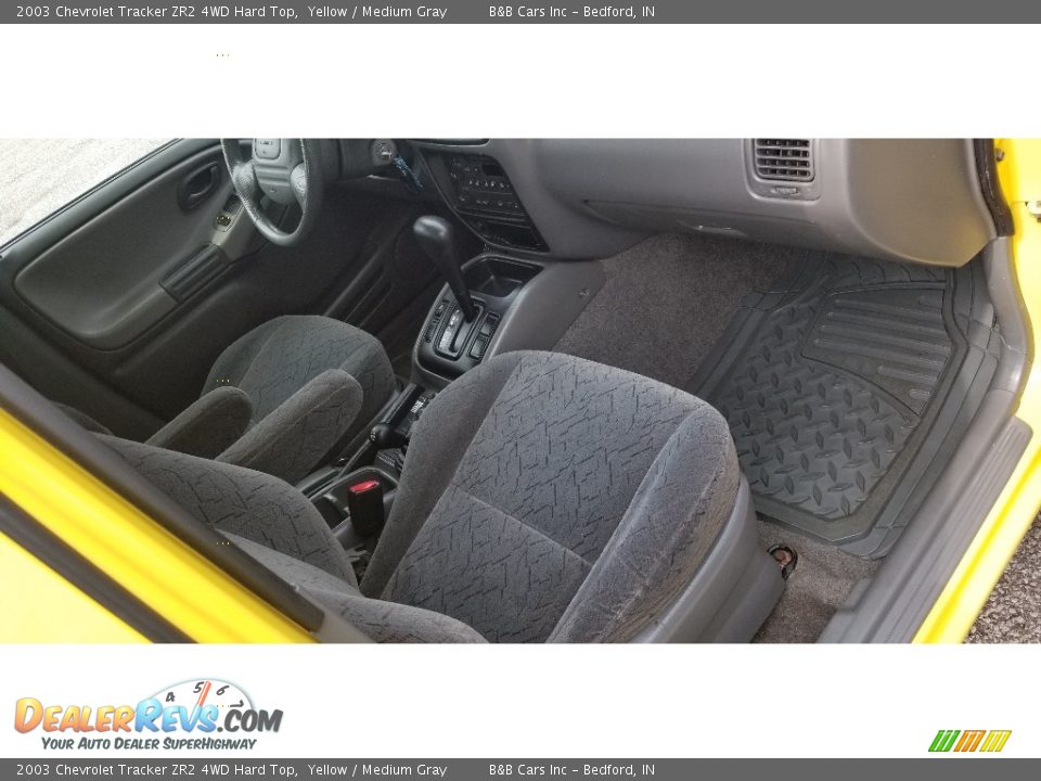 Front Seat of 2003 Chevrolet Tracker ZR2 4WD Hard Top Photo #19