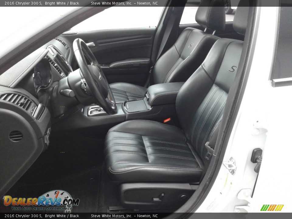 Front Seat of 2016 Chrysler 300 S Photo #11