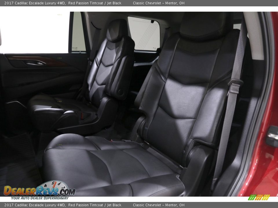 2017 Cadillac Escalade Luxury 4WD Red Passion Tintcoat / Jet Black Photo #28
