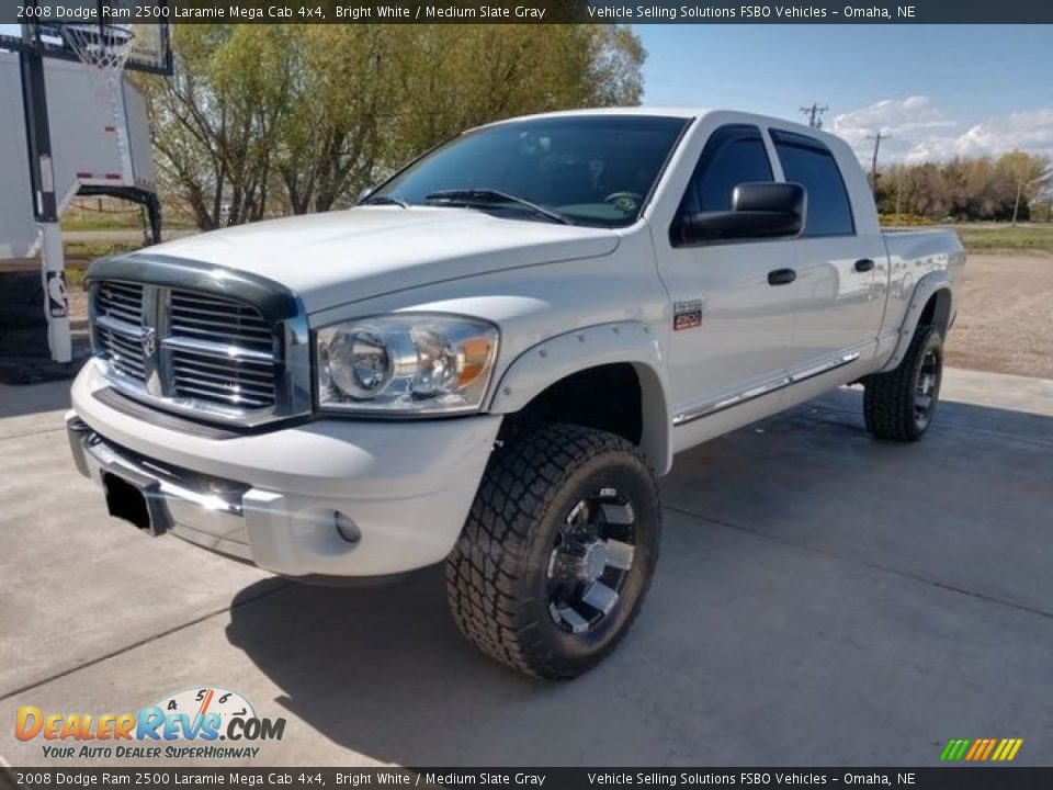 2008 Dodge Ram 2500 Laramie Mega Cab 4x4 Bright White / Medium Slate Gray Photo #1