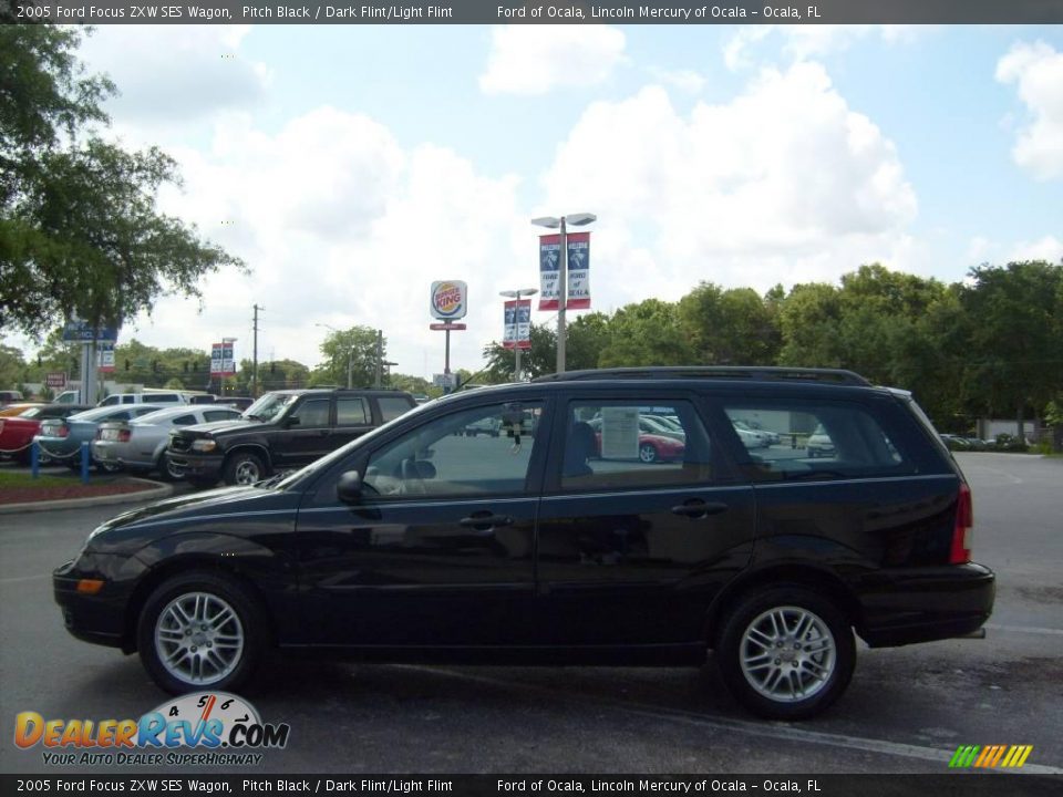 2005 Ford Focus ZXW SES Wagon Pitch Black / Dark Flint/Light Flint Photo #6