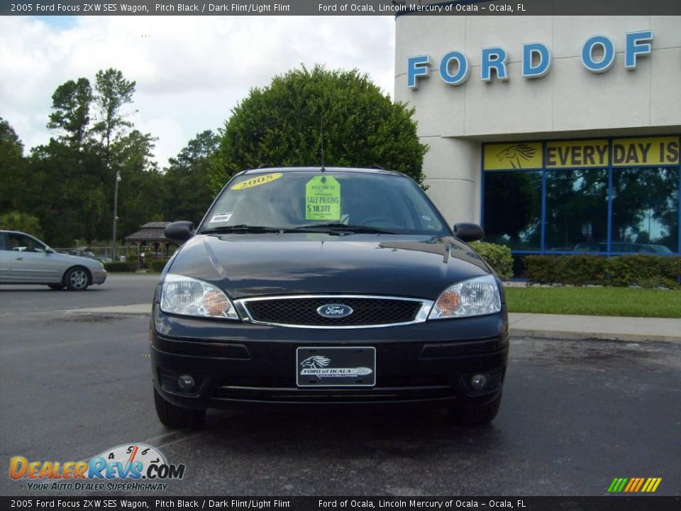 2005 Ford Focus ZXW SES Wagon Pitch Black / Dark Flint/Light Flint Photo #8