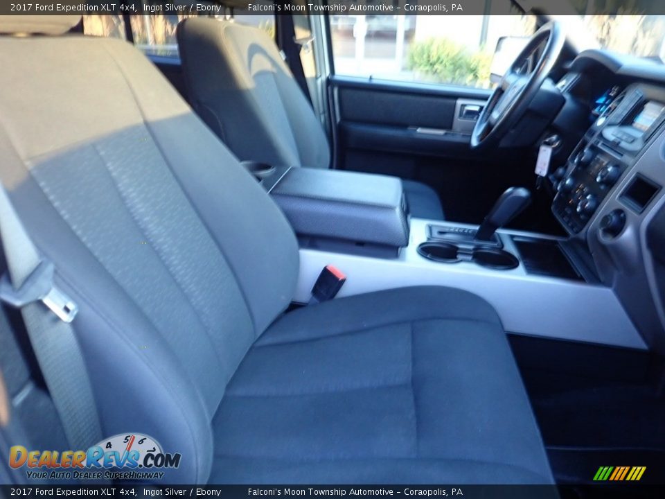 2017 Ford Expedition XLT 4x4 Ingot Silver / Ebony Photo #11