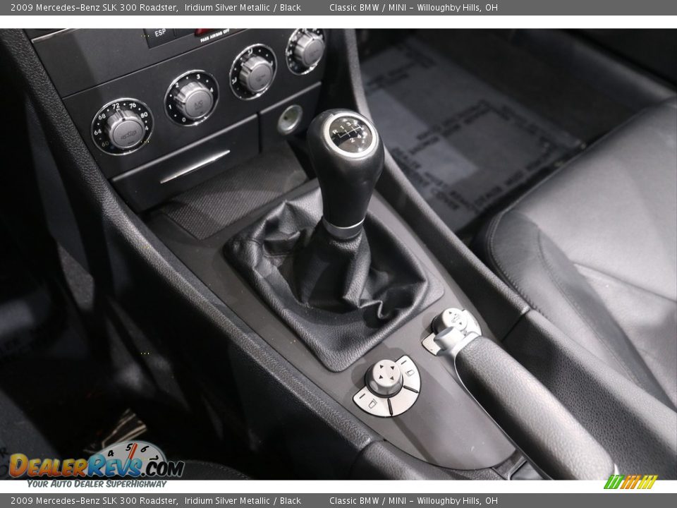 2009 Mercedes-Benz SLK 300 Roadster Iridium Silver Metallic / Black Photo #18