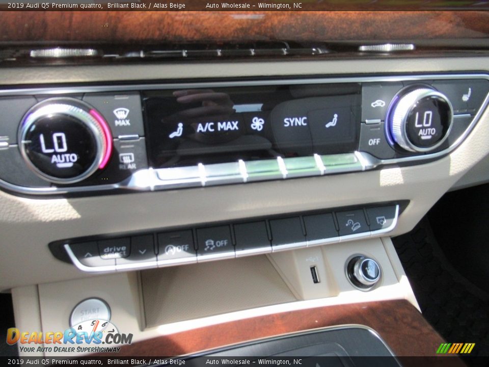 2019 Audi Q5 Premium quattro Brilliant Black / Atlas Beige Photo #18