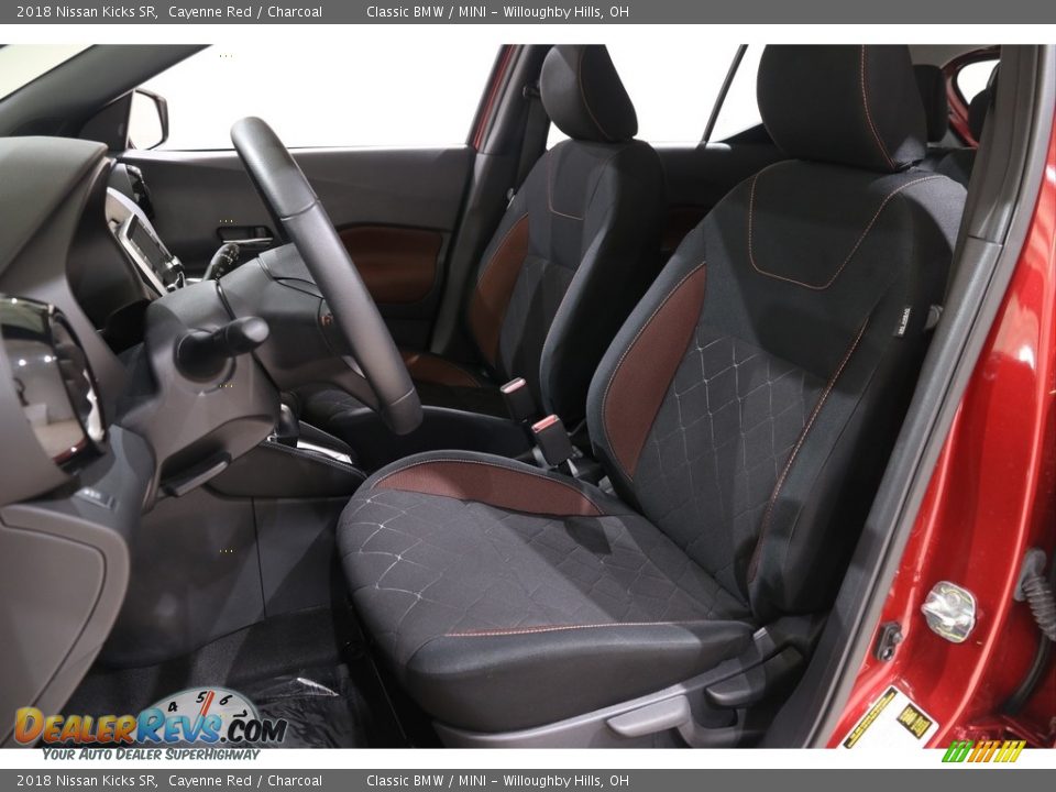 2018 Nissan Kicks SR Cayenne Red / Charcoal Photo #5