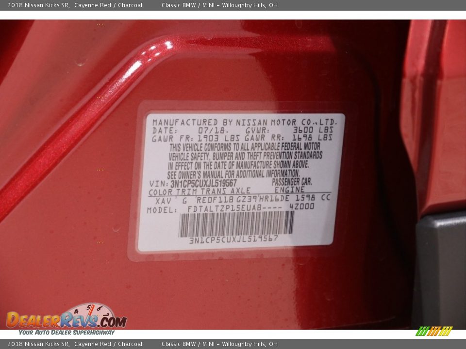 2018 Nissan Kicks SR Cayenne Red / Charcoal Photo #21
