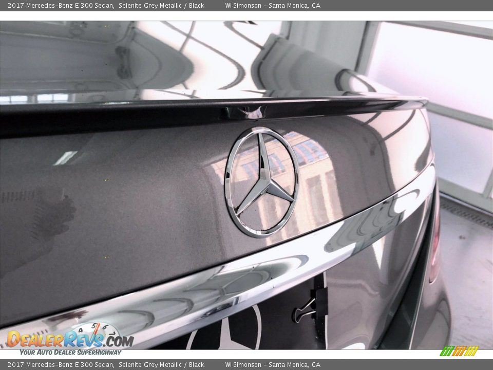 2017 Mercedes-Benz E 300 Sedan Selenite Grey Metallic / Black Photo #7