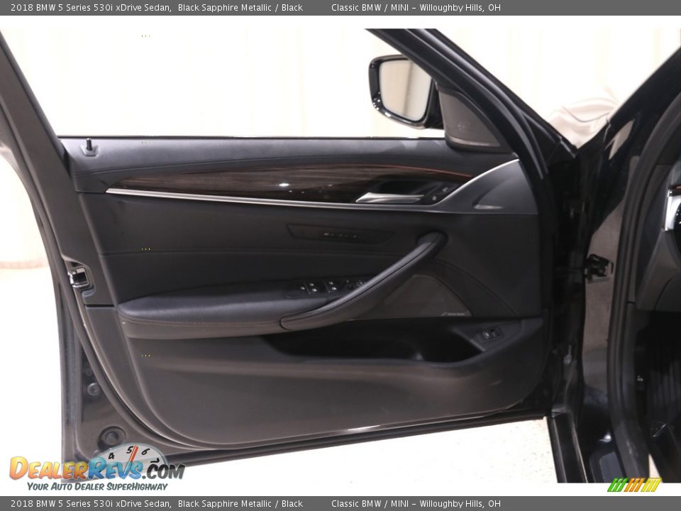 2018 BMW 5 Series 530i xDrive Sedan Black Sapphire Metallic / Black Photo #4