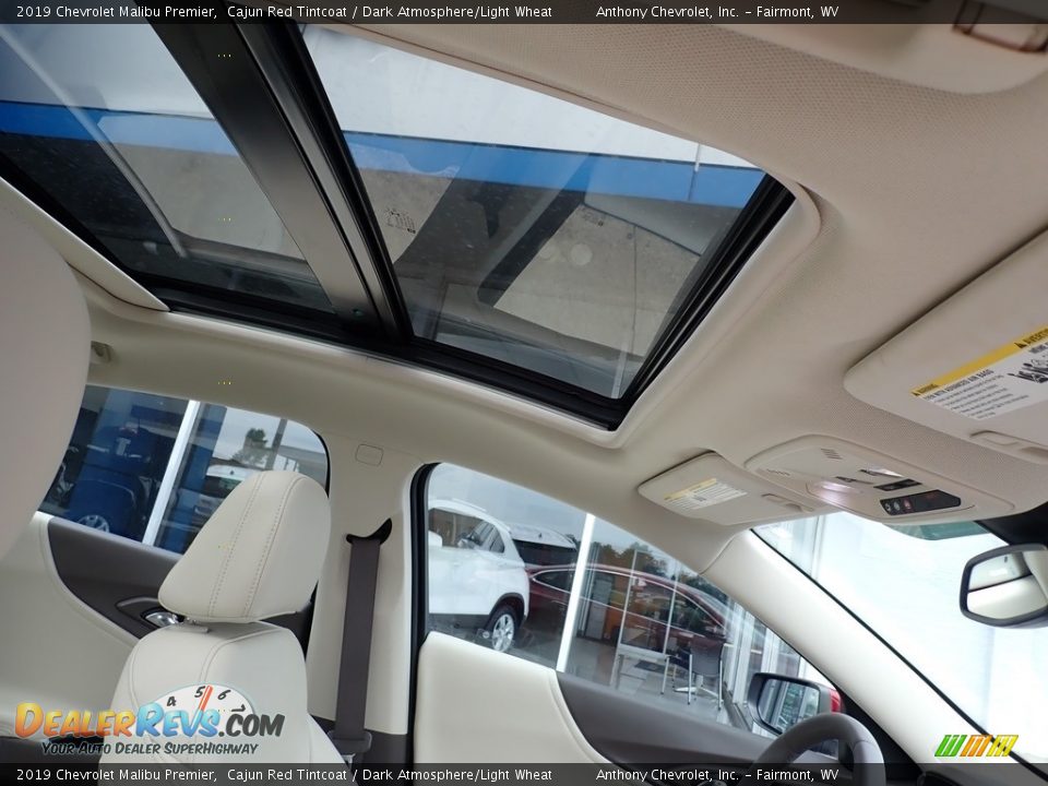 2019 Chevrolet Malibu Premier Cajun Red Tintcoat / Dark Atmosphere/Light Wheat Photo #10