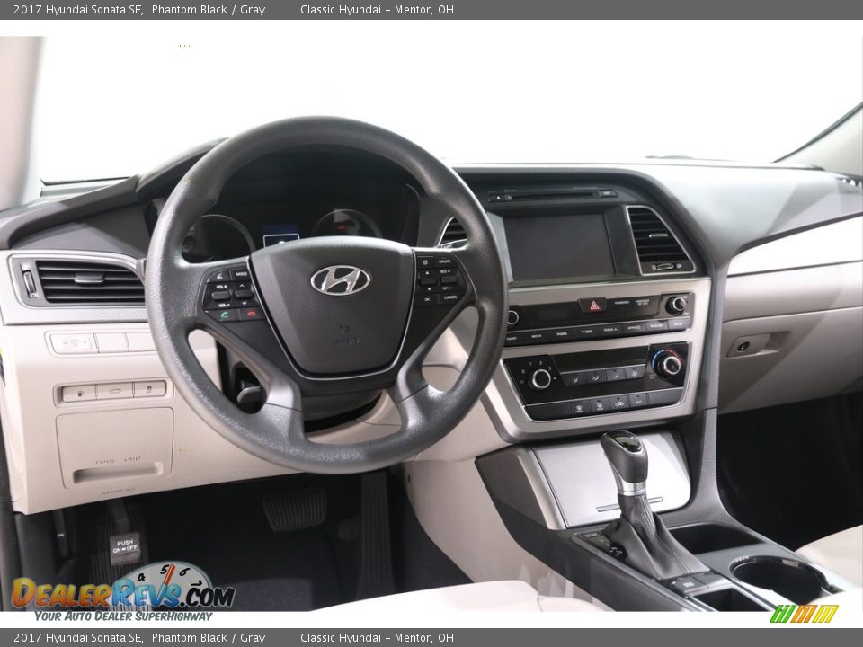 2017 Hyundai Sonata SE Phantom Black / Gray Photo #6