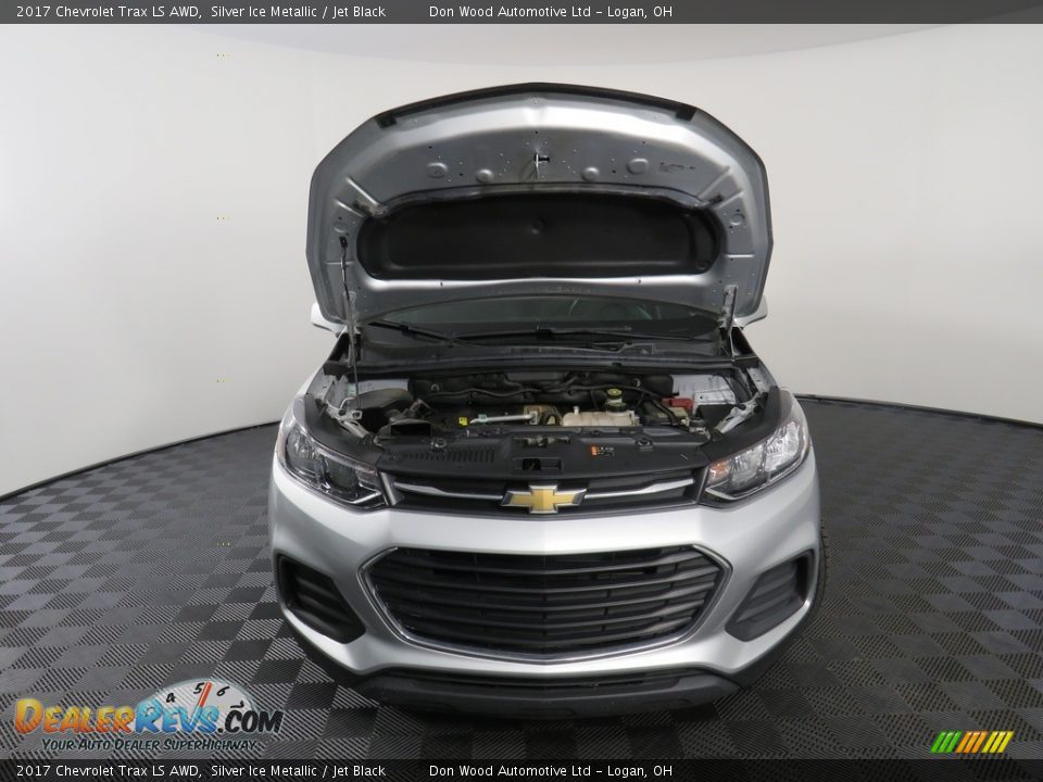 2017 Chevrolet Trax LS AWD Silver Ice Metallic / Jet Black Photo #6