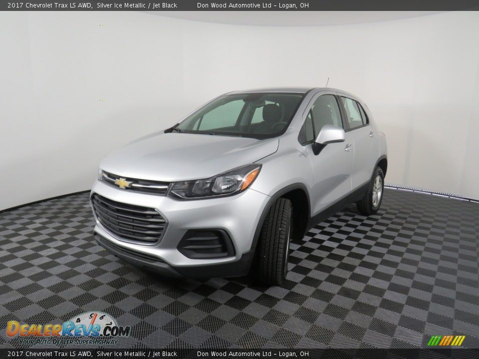 2017 Chevrolet Trax LS AWD Silver Ice Metallic / Jet Black Photo #8