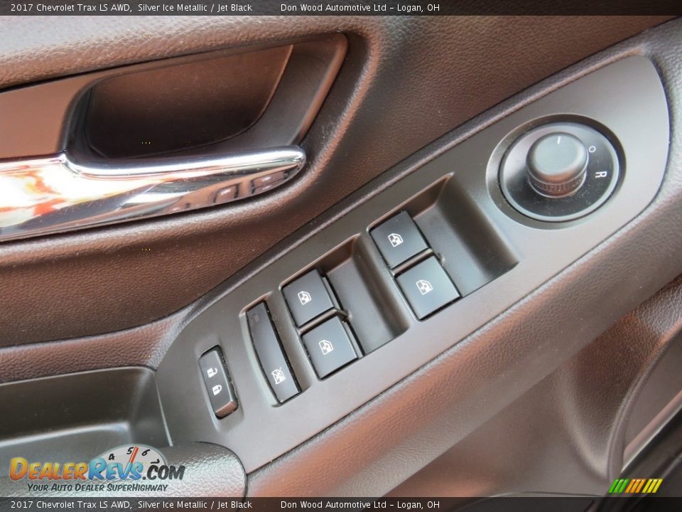 2017 Chevrolet Trax LS AWD Silver Ice Metallic / Jet Black Photo #17