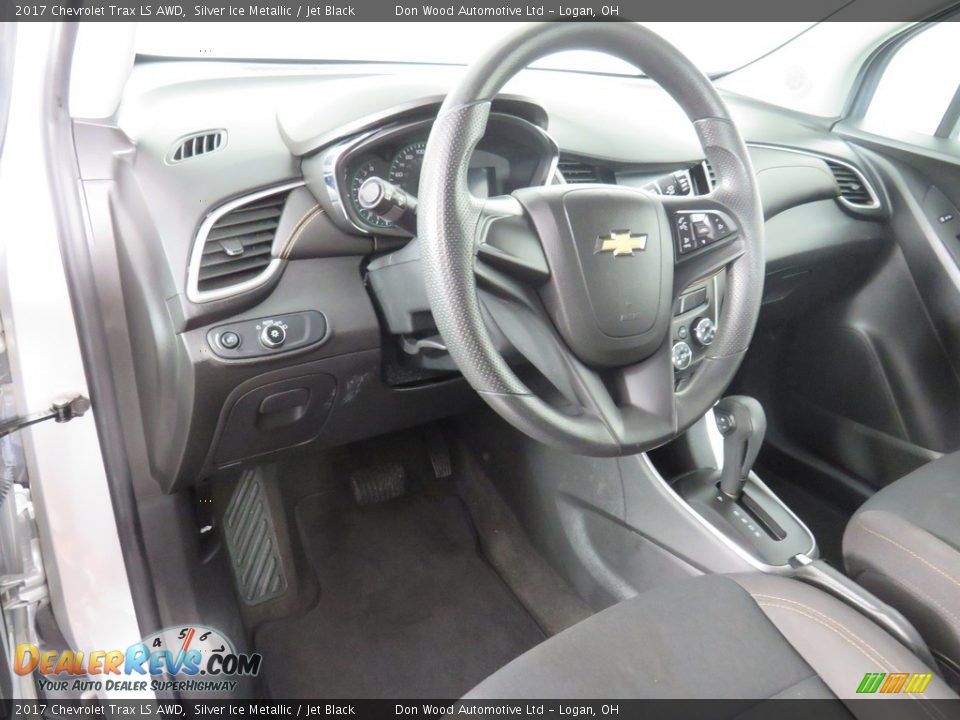 2017 Chevrolet Trax LS AWD Silver Ice Metallic / Jet Black Photo #28