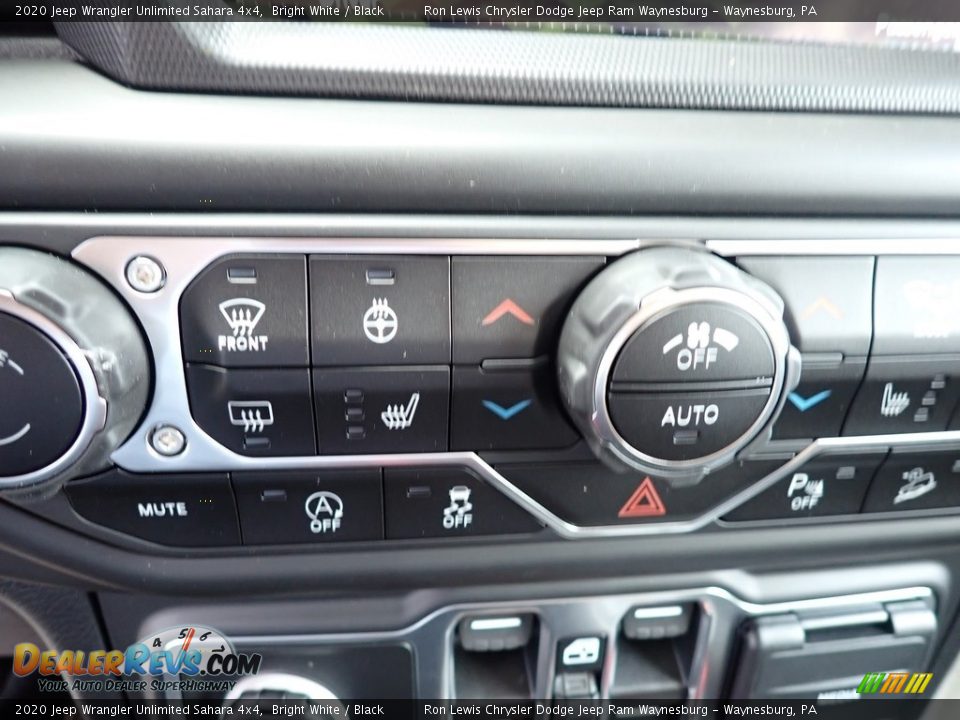 2020 Jeep Wrangler Unlimited Sahara 4x4 Bright White / Black Photo #19