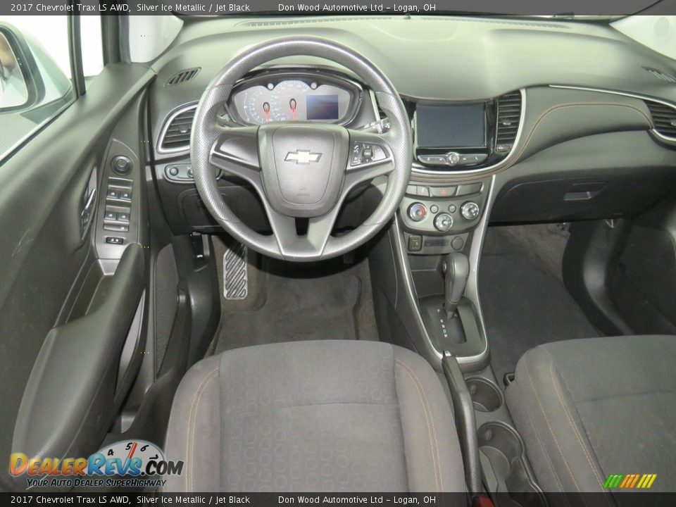 2017 Chevrolet Trax LS AWD Silver Ice Metallic / Jet Black Photo #32