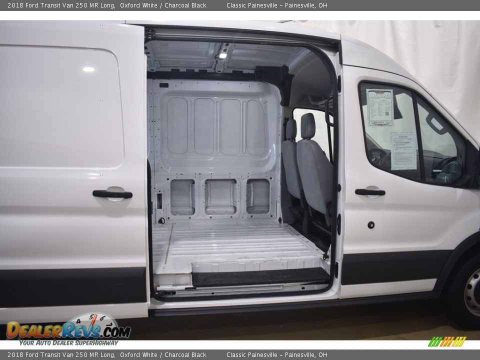 2018 Ford Transit Van 250 MR Long Oxford White / Charcoal Black Photo #9