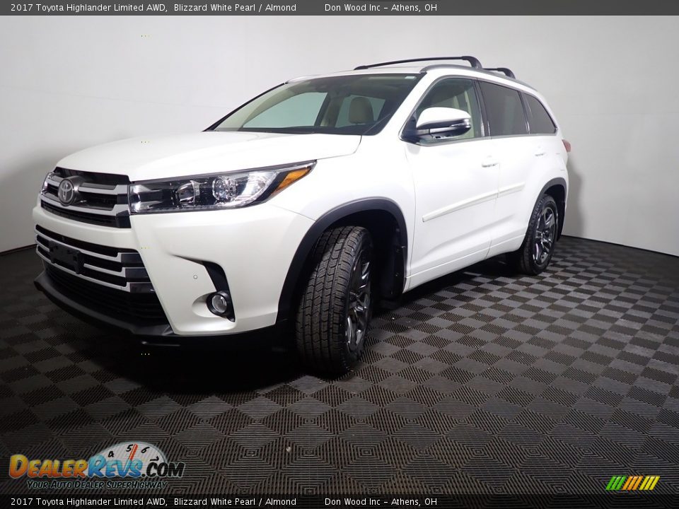 2017 Toyota Highlander Limited AWD Blizzard White Pearl / Almond Photo #2