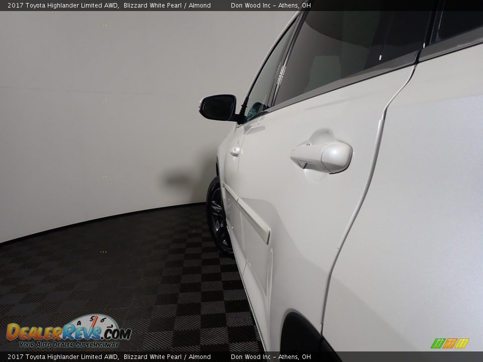 2017 Toyota Highlander Limited AWD Blizzard White Pearl / Almond Photo #7