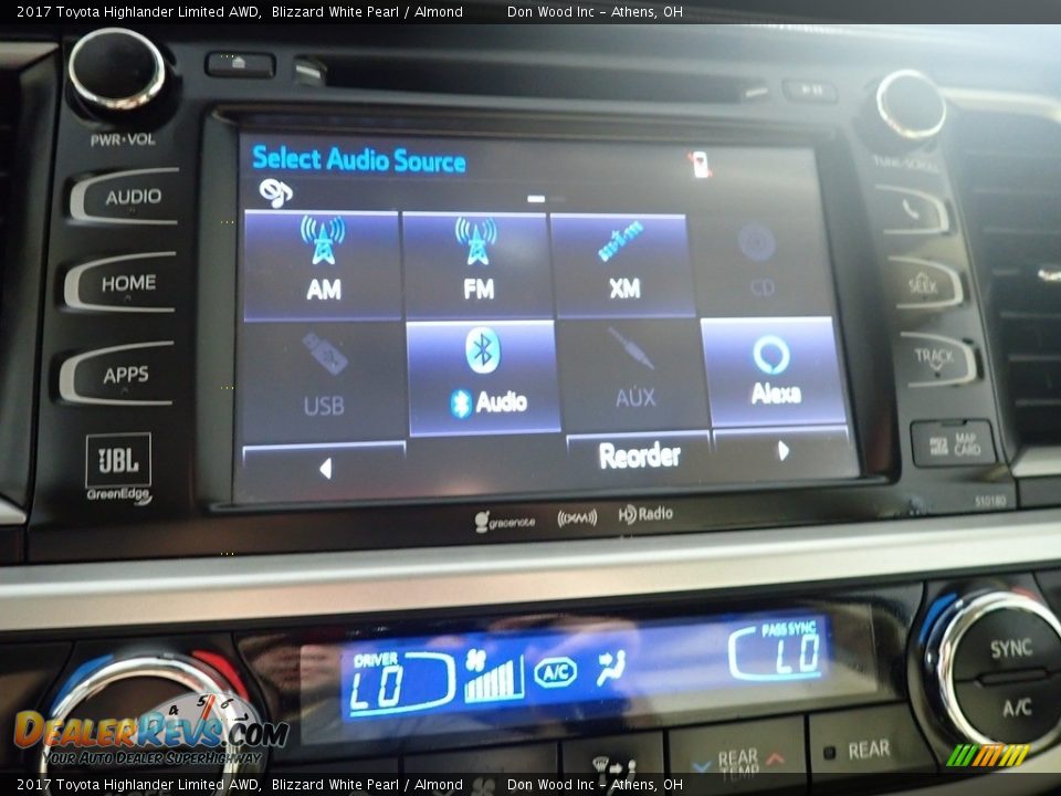 2017 Toyota Highlander Limited AWD Blizzard White Pearl / Almond Photo #18