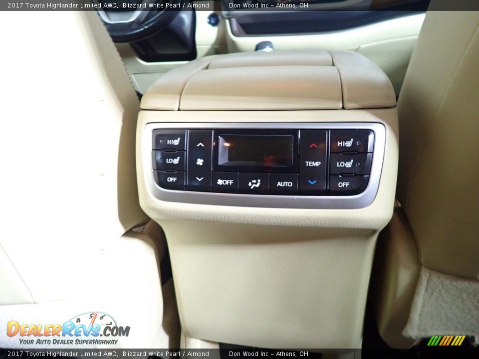 2017 Toyota Highlander Limited AWD Blizzard White Pearl / Almond Photo #33