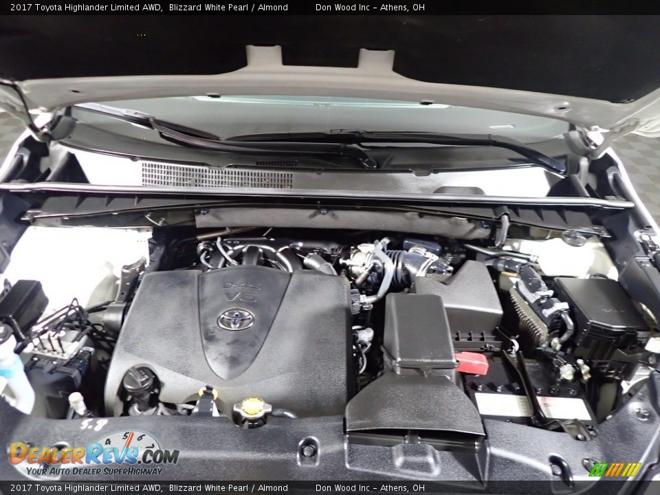 2017 Toyota Highlander Limited AWD Blizzard White Pearl / Almond Photo #36