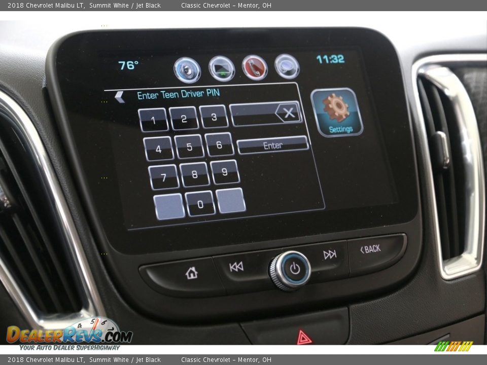 2018 Chevrolet Malibu LT Summit White / Jet Black Photo #17