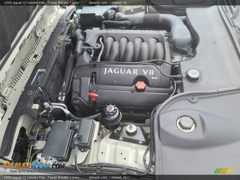 1999 Jaguar XJ Vanden Plas Topaz Metallic / Ivory Photo #22