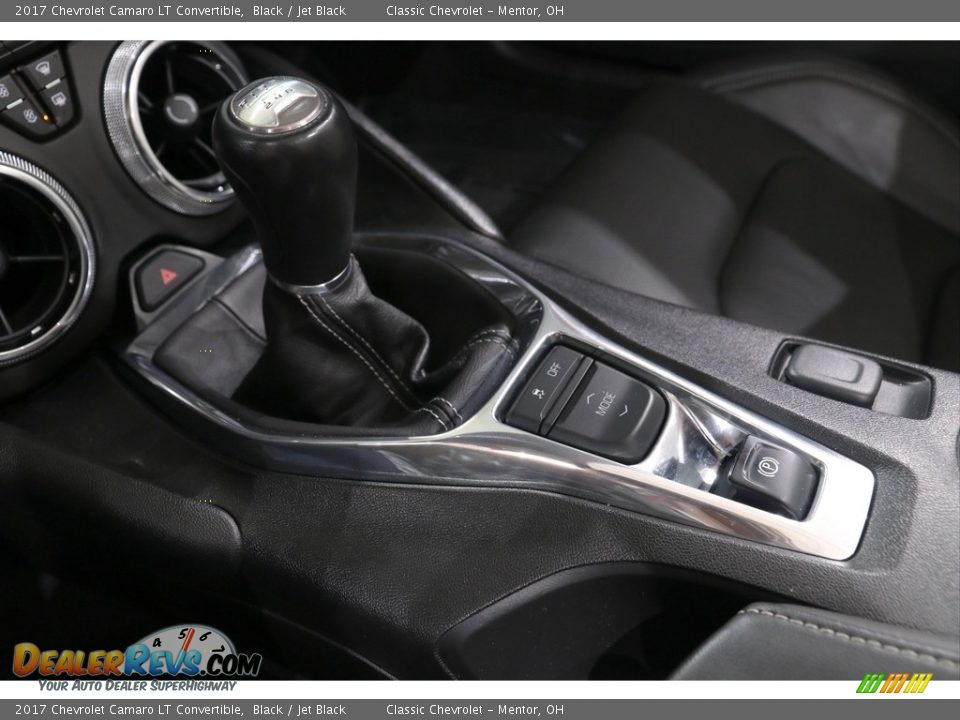 2017 Chevrolet Camaro LT Convertible Shifter Photo #26