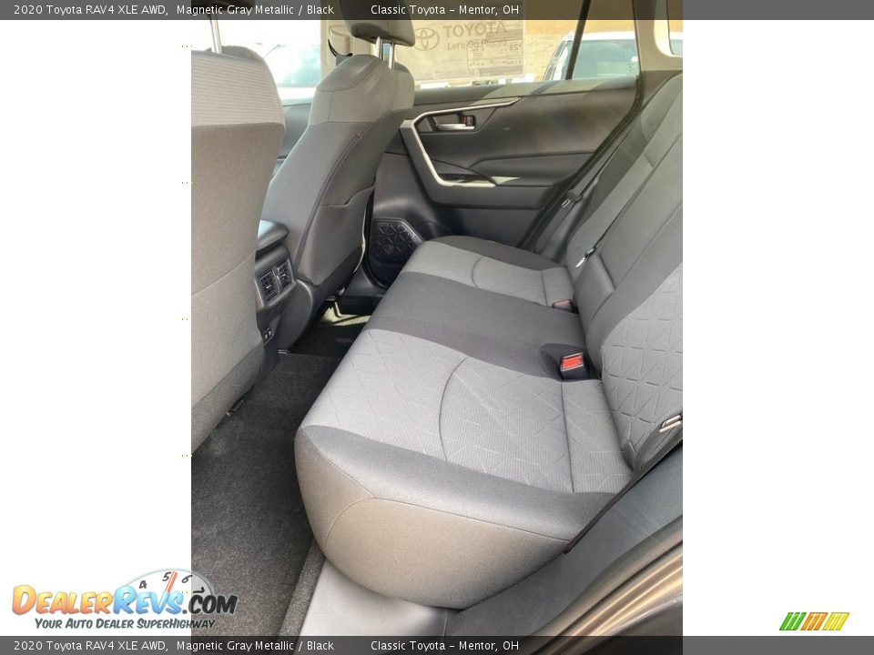 2020 Toyota RAV4 XLE AWD Magnetic Gray Metallic / Black Photo #3