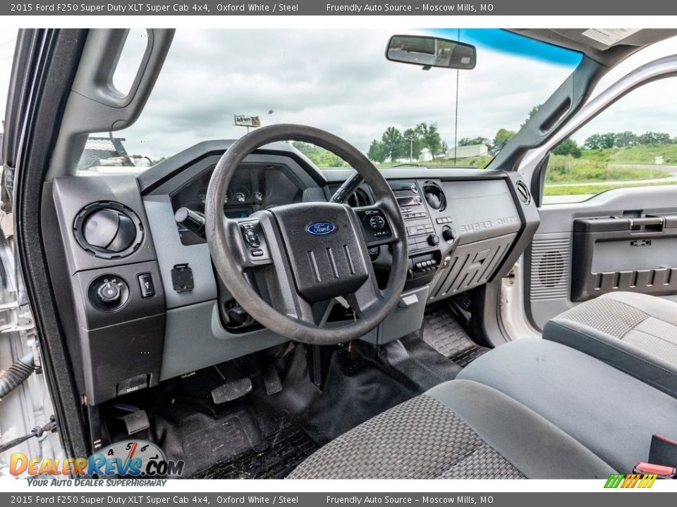 2015 Ford F250 Super Duty XLT Super Cab 4x4 Oxford White / Steel Photo #20