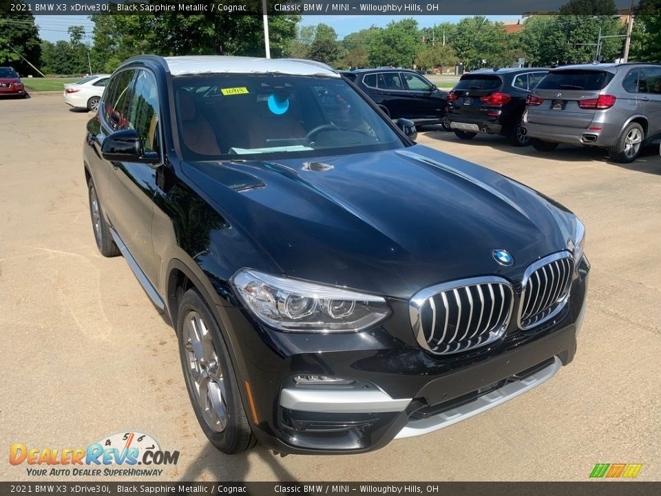 Front 3/4 View of 2021 BMW X3 xDrive30i Photo #1