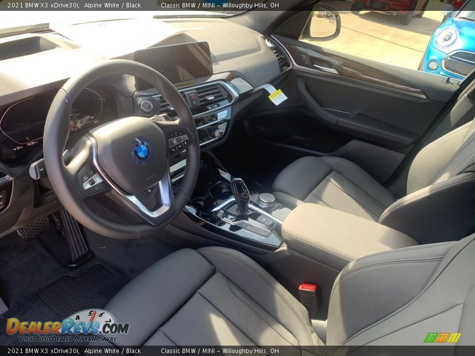 Front Seat of 2021 BMW X3 xDrive30i Photo #3