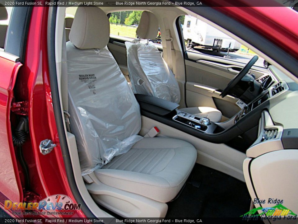 2020 Ford Fusion SE Rapid Red / Medium Light Stone Photo #12