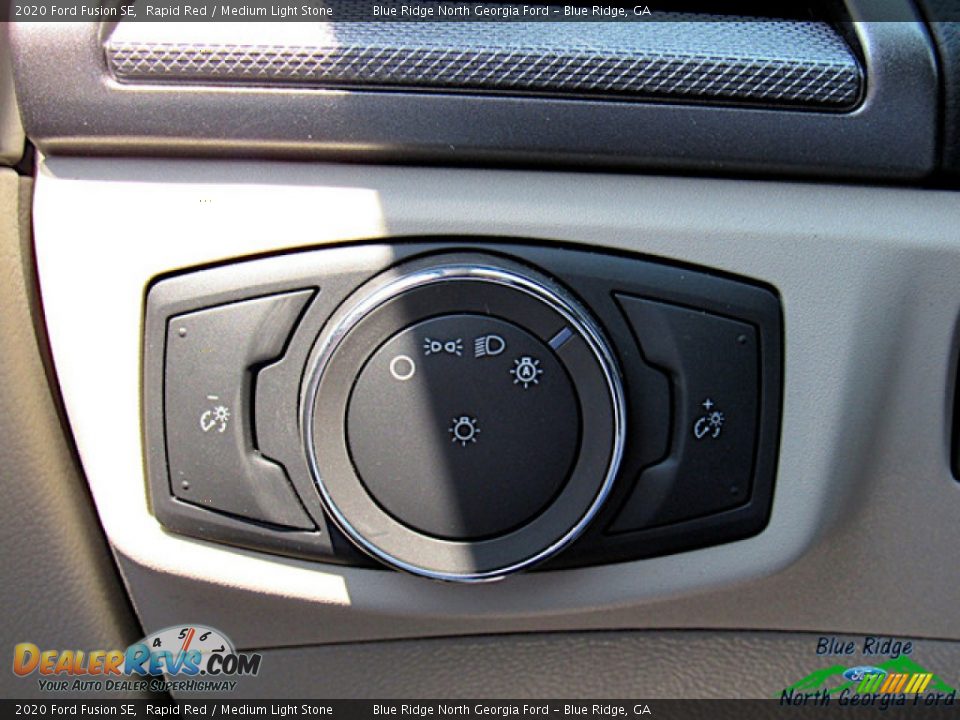 2020 Ford Fusion SE Rapid Red / Medium Light Stone Photo #22